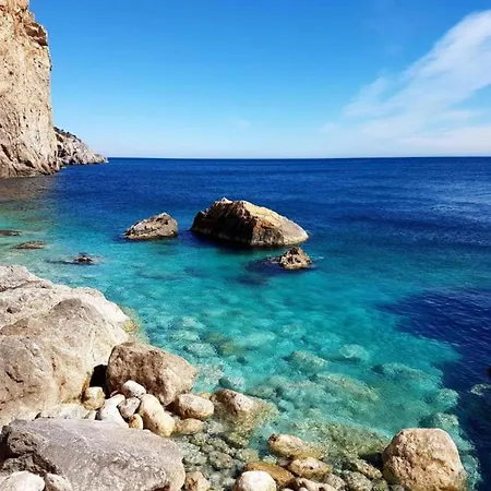 Catalonia 1-5 *